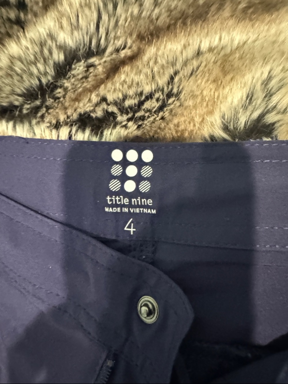 Title Nine Dark Navy 8 1/2 inch inseam Rogue Shorts - Picture 5 of 7